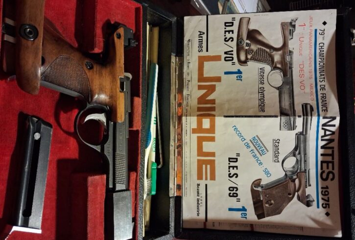 1000027525 1000027525