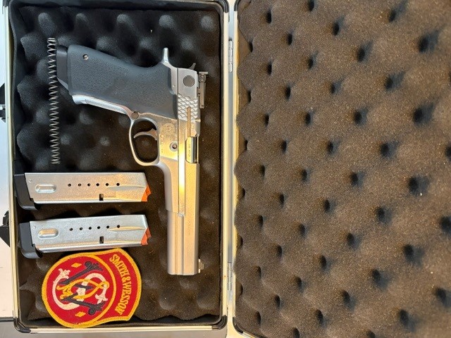 S&W Performance Centre 5906-9 mm. Para